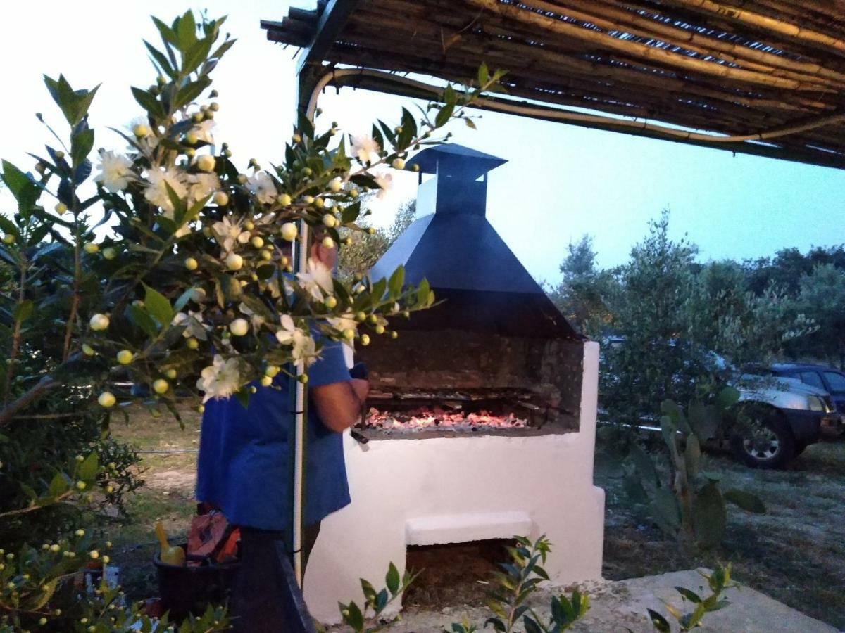 Olea Cottage Galatás Buitenkant foto